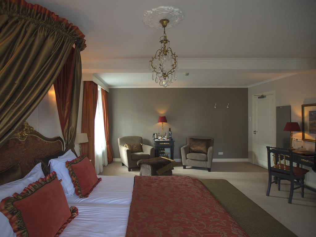 B & B Hotel The Baron Crown Den Helder Room photo