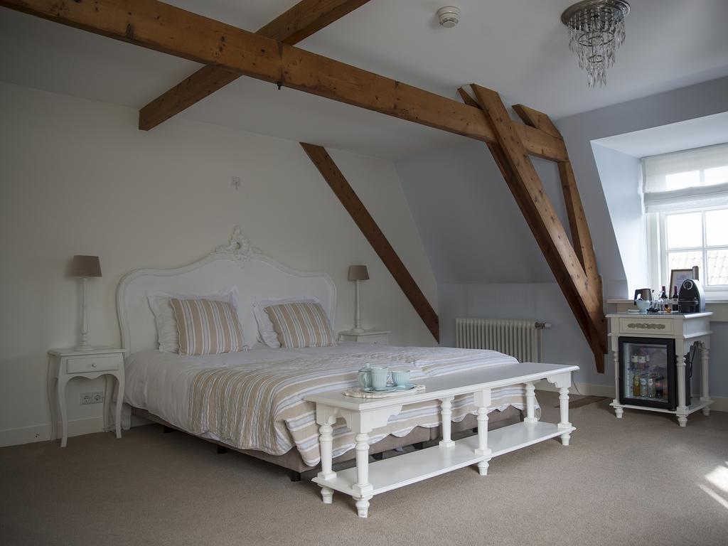 B & B Hotel The Baron Crown Den Helder Room photo