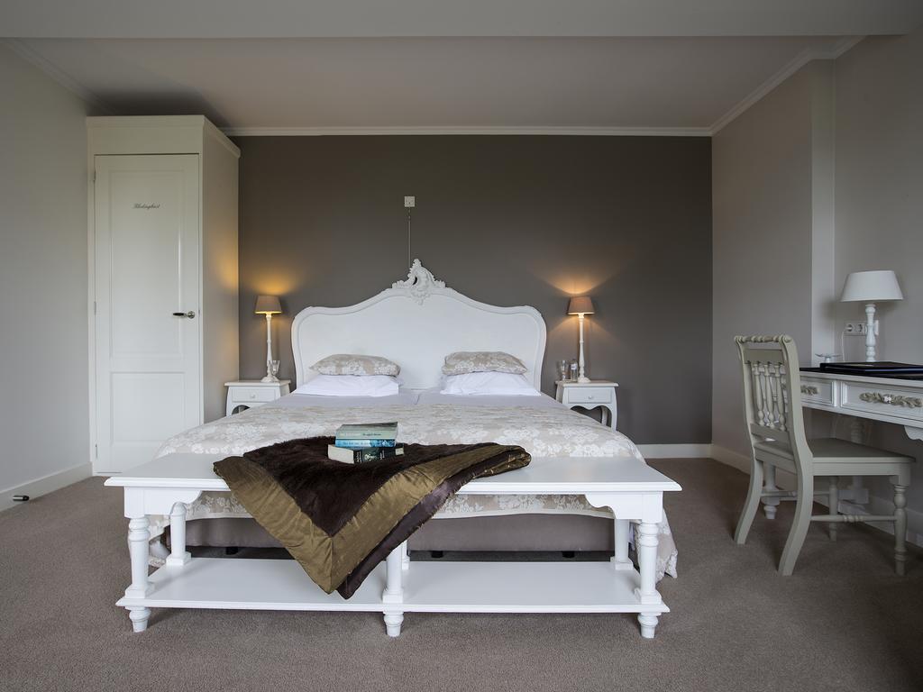 B & B Hotel The Baron Crown Den Helder Room photo